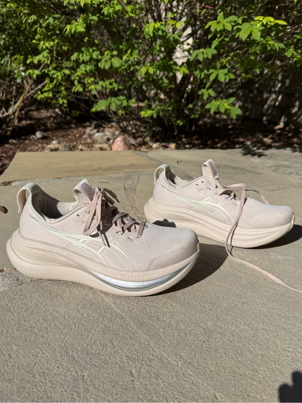 NWOT Women’s ASICS Gel Nimbus Sneakers, 7.5, Mineral Beige - Picture 3 of 4